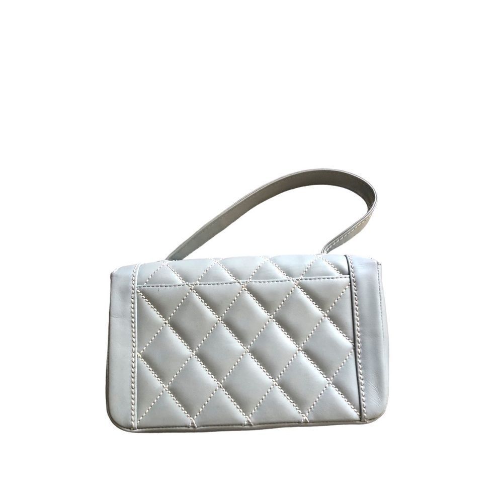 Chanel Flap Bag - Picture 2 of 12